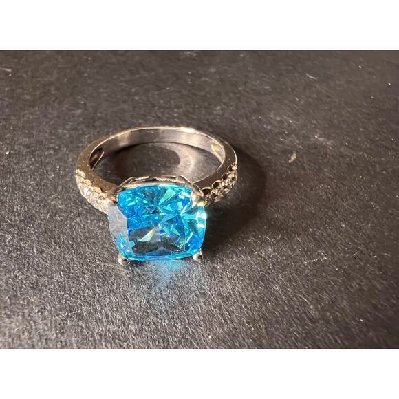 Aqua blue CZ sterling silver ring size 8 - Picture 5 of 16
